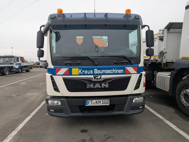 WhatsApp Image 2025-11-28 at 10.52.46